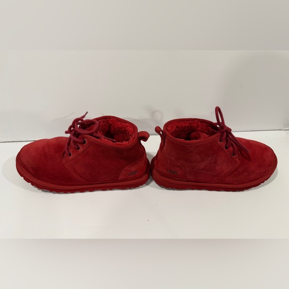 UGG Neumel Boots Red Suede Shearling Lined Chukka Men’s 8 Women’s 9.5 - Picture 2 of 16